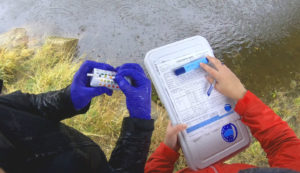 Pipe Keepers volunteers conduct water quality tests.